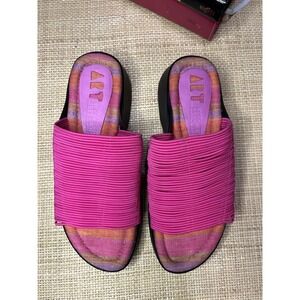 Art Effects Size 7.5 Hot Pink Wedge Slide Sandals Y2K